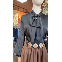 CAMISA VOLANTES ENTALLADA PREPARATE PARA LA ELEGANCIA